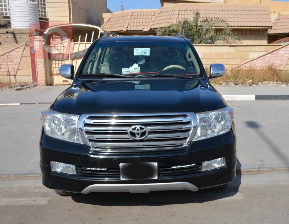 تويوتا لاندكروزر